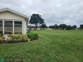 5325 Lakefront Blvd in Delray Beach, FL - Building Photo - Building Photo