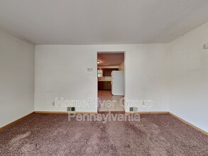 389 Gross St in Pittsburgh, PA - Building Photo - Building Photo