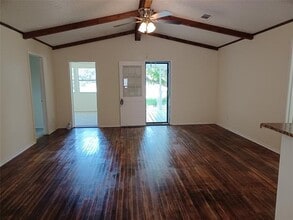 8335 Horseshoe Cir in Kemp, TX - Building Photo - Building Photo