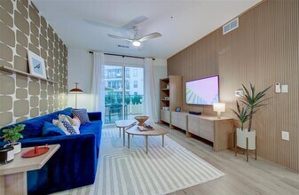 1701 Simond Ave in Austin, TX - Building Photo - Building Photo