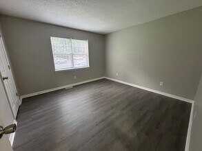 802 British Wood Dr SW in Lenoir, NC - Building Photo - Building Photo