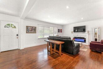 1131 Custer Ave SE in Atlanta, GA - Building Photo - Building Photo