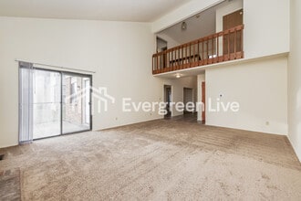 6810 Shull Rd in Dayton, OH - Building Photo - Building Photo