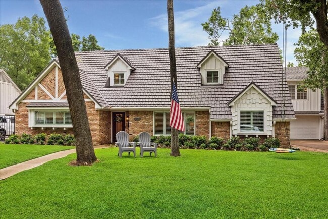 property at 13035 Pebblebrook Dr
