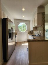 14625 Dickens St in Los Angeles, CA - Building Photo - Building Photo