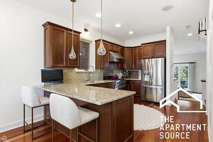 952 N Racine Ave in Chicago, IL - Building Photo