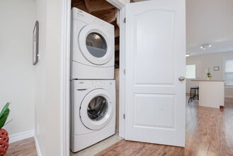 GEOtowns in Kingston, ON - Building Photo - Building Photo