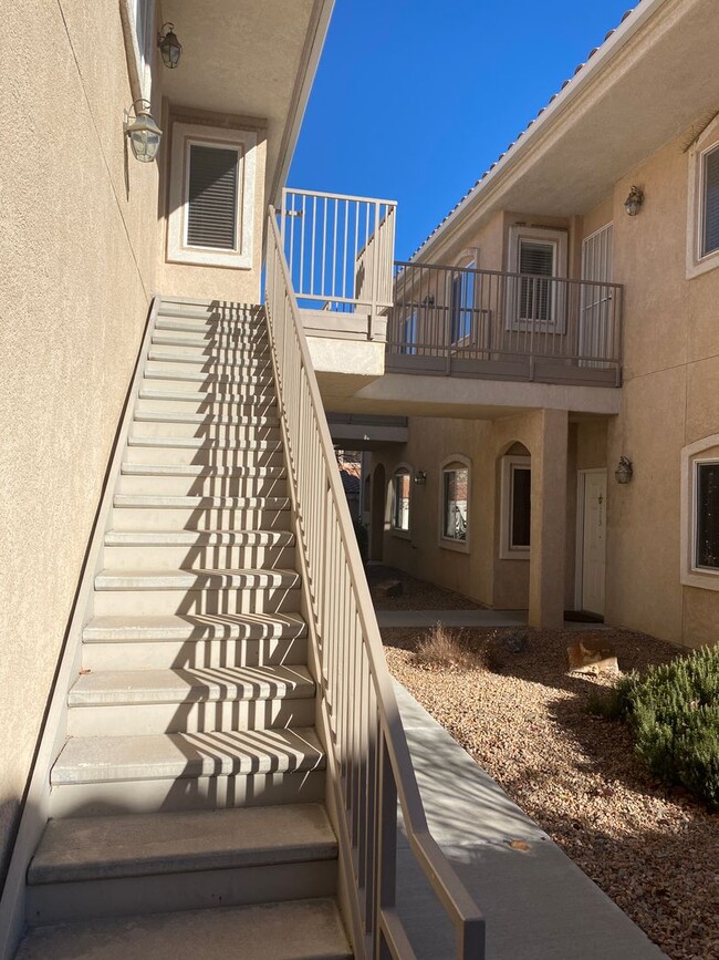 6800 Vista Del Norte Dr NE in Albuquerque, NM - Building Photo - Building Photo