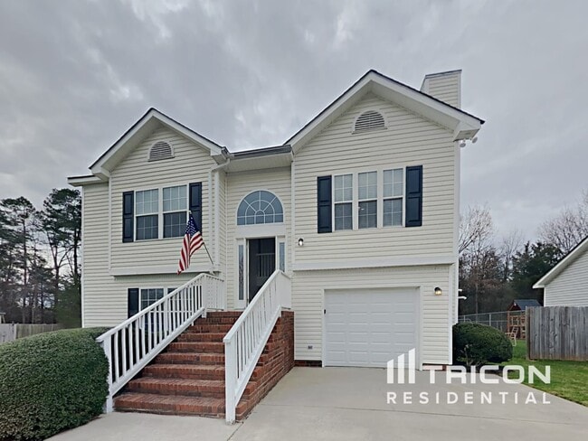 6805 Bodgit Ln in Charlotte, NC - Building Photo - Building Photo