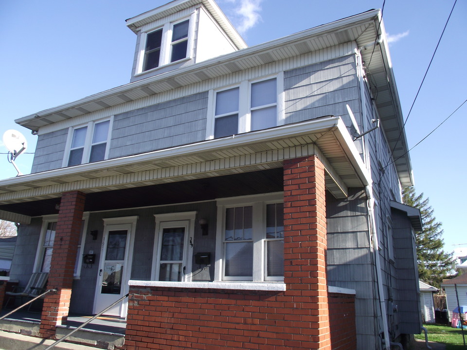 397 Braddock Ave, Unit 9A in Uniontown, PA - Building Photo