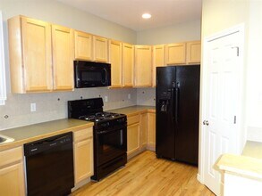 439 Longspur Dr in Brighton, CO - Building Photo - Building Photo