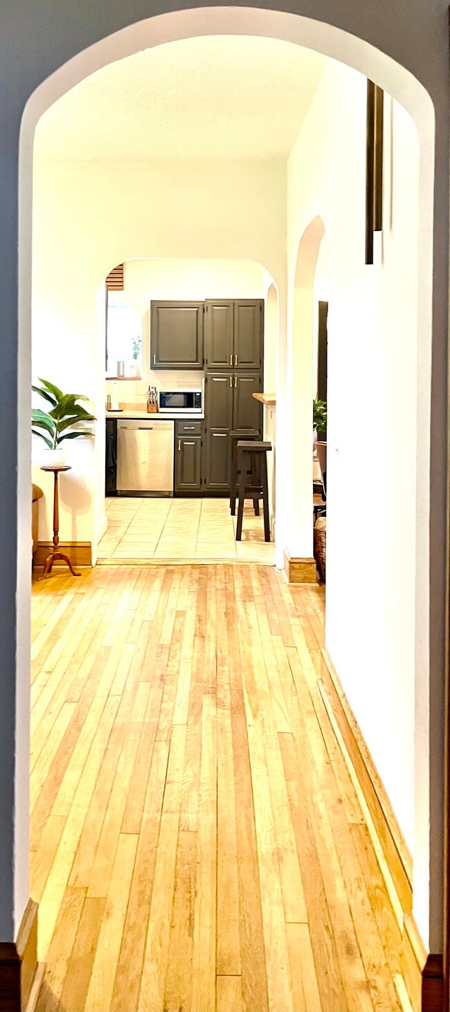 property at 109 W Wanola Ave