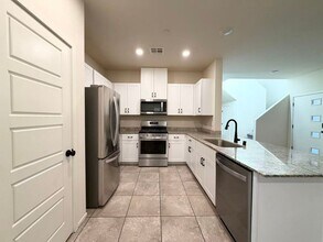 4480 Sapphire Moon Ave in North Las Vegas, NV - Building Photo - Building Photo