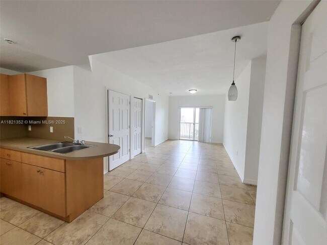 435 SW 12th Ave in Miami, FL - Building Photo - Building Photo