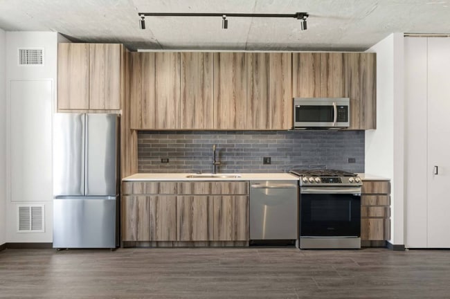 property at 138 N Ashland Ave