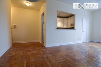 140 W 79th St-Unit -11E in New York, NY - Building Photo - Building Photo