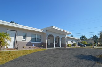 Ruby Apartments in St. Petersburg, FL - Building Photo - Building Photo