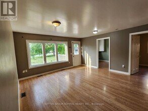 141 Silas Blvd in Georgina, ON - Building Photo - Building Photo