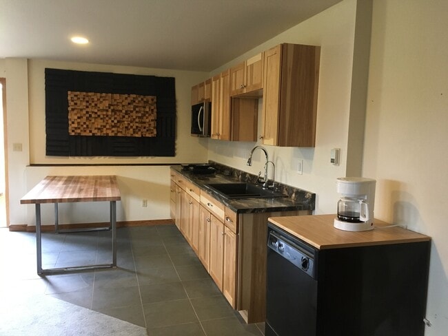 property at 7652 Gartner Rd