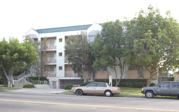 Best Western Royal Palace Inn & Suites in Los Angeles, CA - Foto de edificio