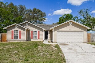 8244 Sawmill Creek Dr in Jacksonville, FL - Building Photo