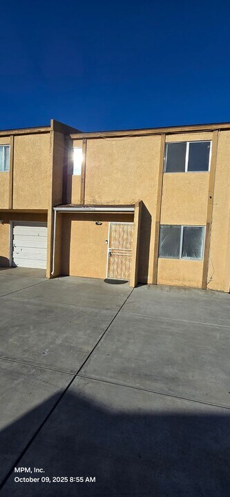 206 Myrtlewood Dr in Paso Robles, CA - Building Photo
