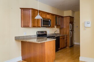 8 Garden Ct St in Boston, MA - Foto de edificio - Building Photo