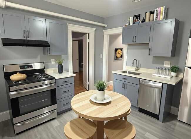 36 St Paul St in Brookline, MA - Building Photo - Building Photo