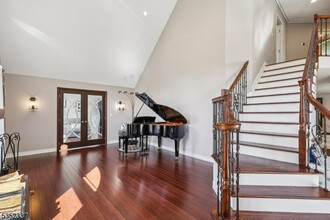 6 Baldwin Ct in Roseland, NJ - Building Photo - Building Photo