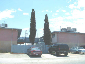 2131 S Winstel Ave in Tucson, AZ - Foto de edificio - Building Photo