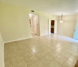 8323 Wednesbury Ln in Houston, TX - Building Photo - Building Photo