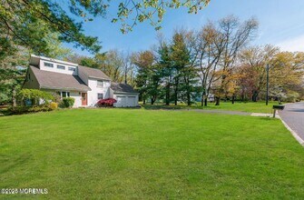 627 Eltone Rd in Jackson Township, NJ - Building Photo - Building Photo