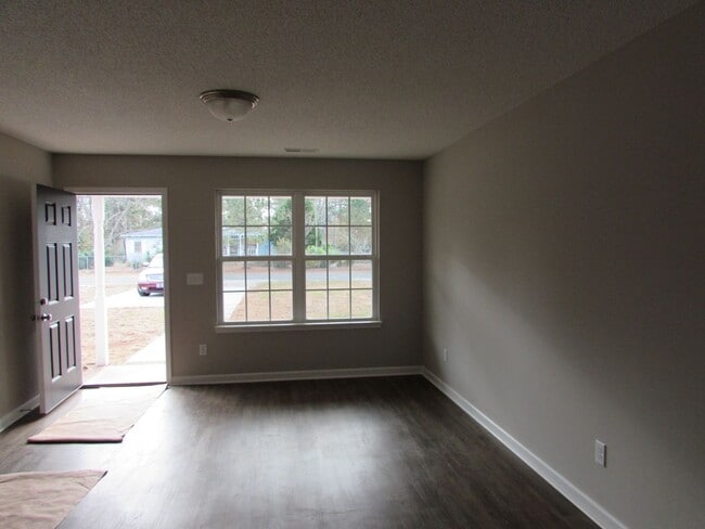 1000 Mayfield Dr in Sumter, SC - Building Photo - Building Photo