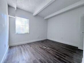 2580 NW 56th Ave in Lauderhill, FL - Building Photo - Building Photo