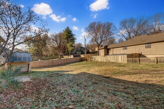 5911 S Farm Rd 157 in Springfield, MO - Building Photo - Building Photo