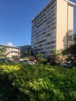 1550 Wilder Ave in Honolulu, HI - Building Photo
