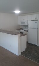 8 3rd St, Unit 1 in Lowell, MA - Foto de edificio - Building Photo