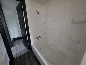 2002 Spring St in Pittsburgh, PA - Building Photo - Building Photo