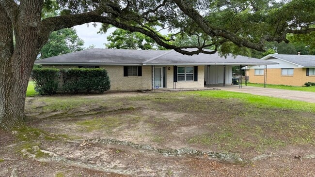 207 Gulpha Dr in West Monroe, LA - Building Photo - Building Photo