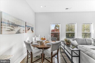 537 Apple St in Conshohocken, PA - Building Photo - Building Photo