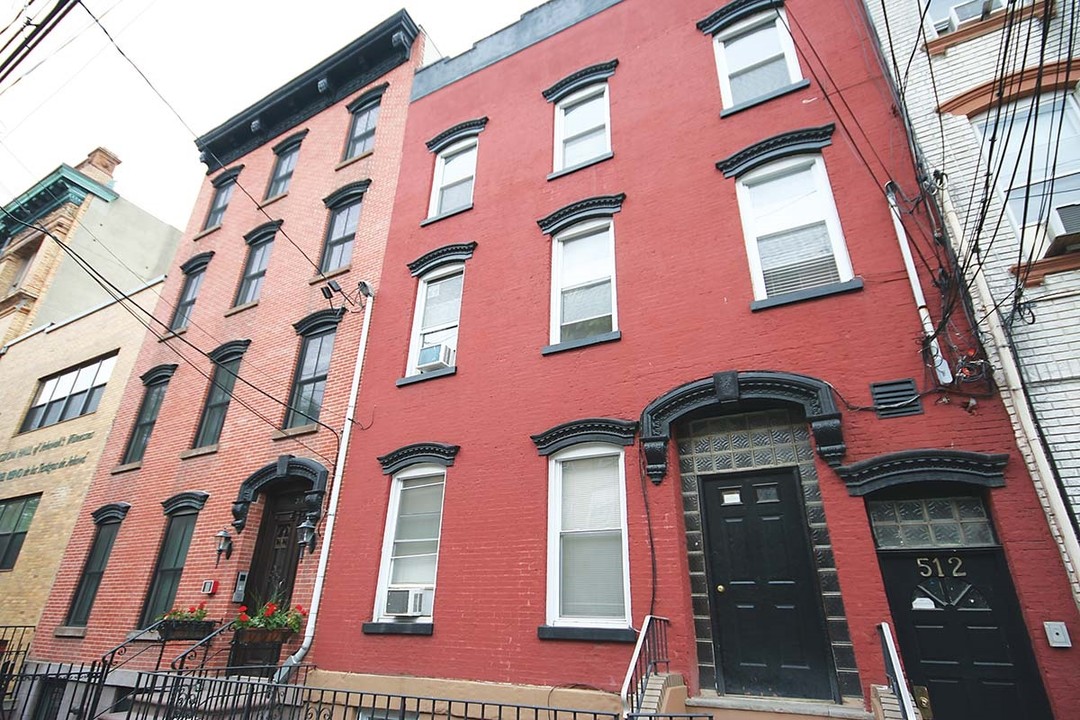 512 Park Ave in Hoboken, NJ - Foto de edificio