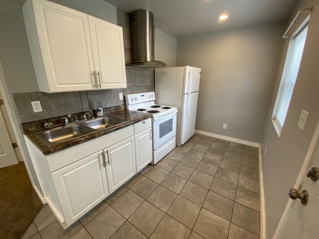 829 S Terrace Dr in Wichita, KS - Building Photo - Building Photo