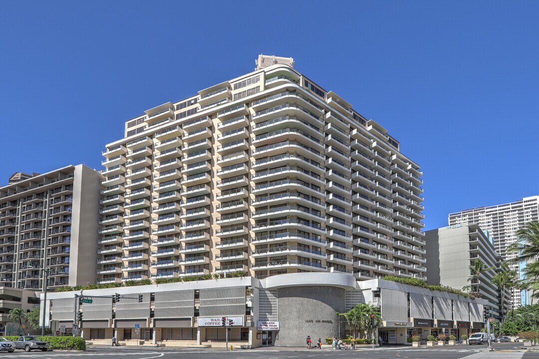 1860 Ala Moana Blvd in Honolulu, HI - Building Photo
