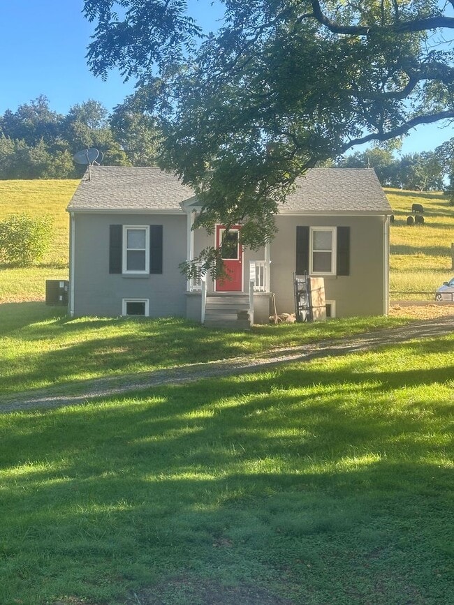 property at 3731 N Lee Hwy