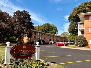 2412 East Ave, Unit D in Rochester, NY - Building Photo - Building Photo