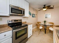 10265 Gandy Blvd N in St. Petersburg, FL - Building Photo - Building Photo