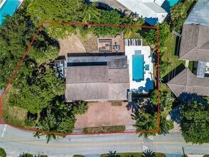 4620 NE 25th Ave in Fort Lauderdale, FL - Foto de edificio - Building Photo