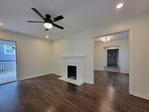1160 Mayland Cir SW in Atlanta, GA - Building Photo - Building Photo