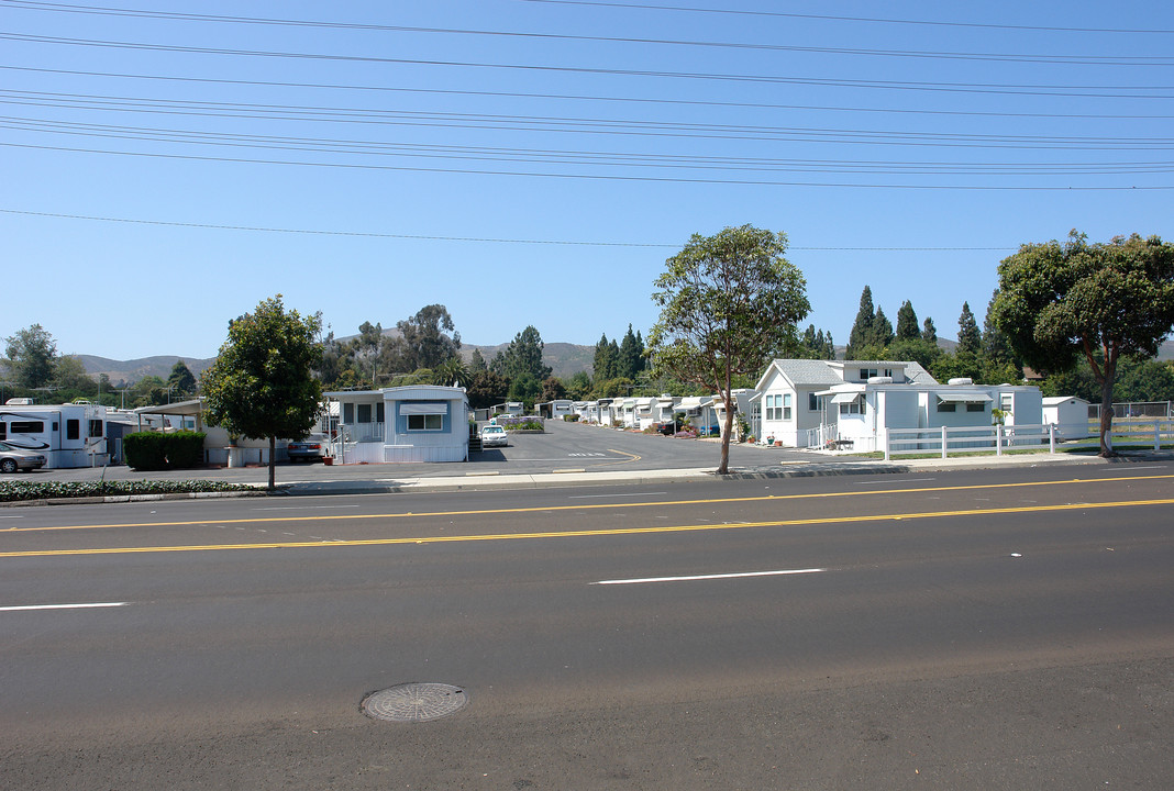 3975 Telegraph Rd in Ventura, CA - Building Photo