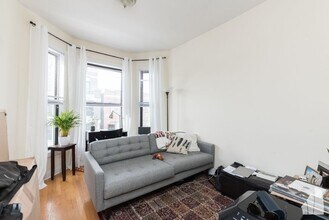 3445 N Halsted St, Unit 3 in Chicago, IL - Building Photo - Building Photo